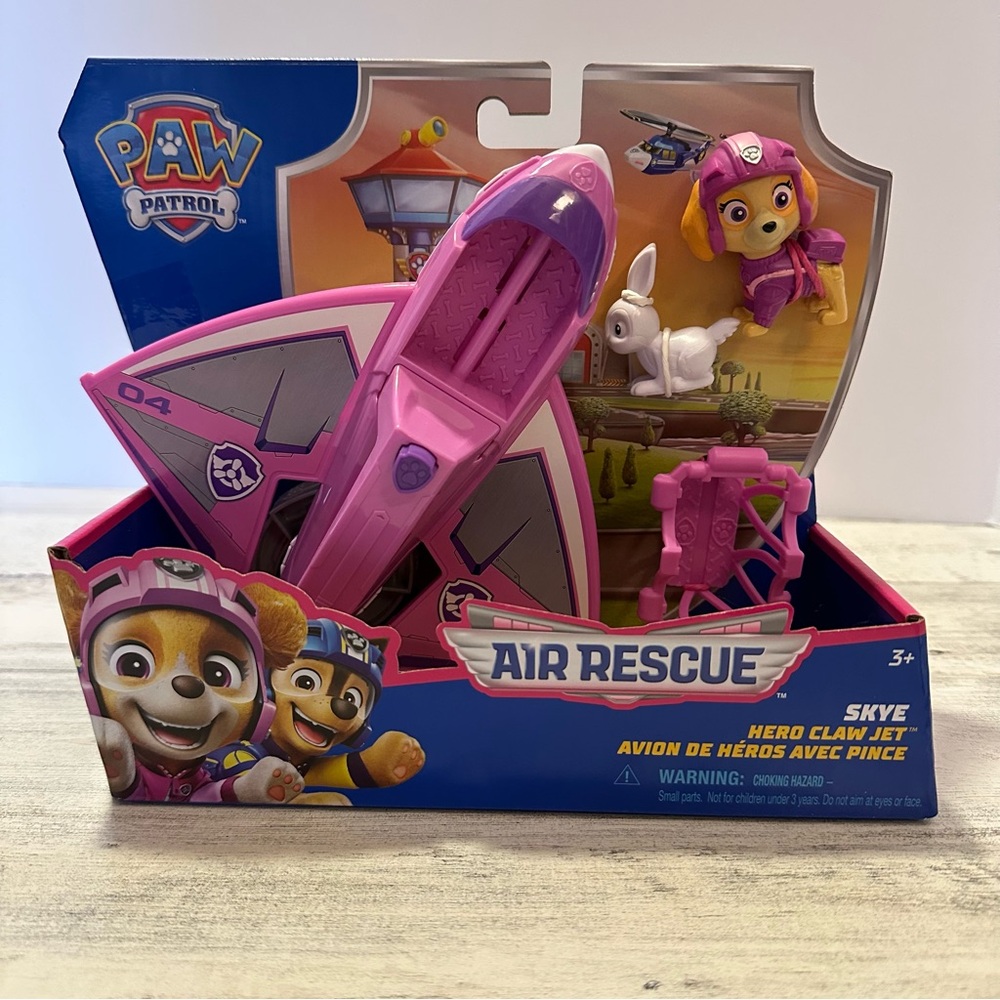 PAW Patrol Air Rescue Hero Claw Jet Vehicle and Skye NEW